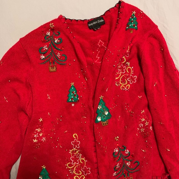 Christmas Sweater - Picture 1 of 4